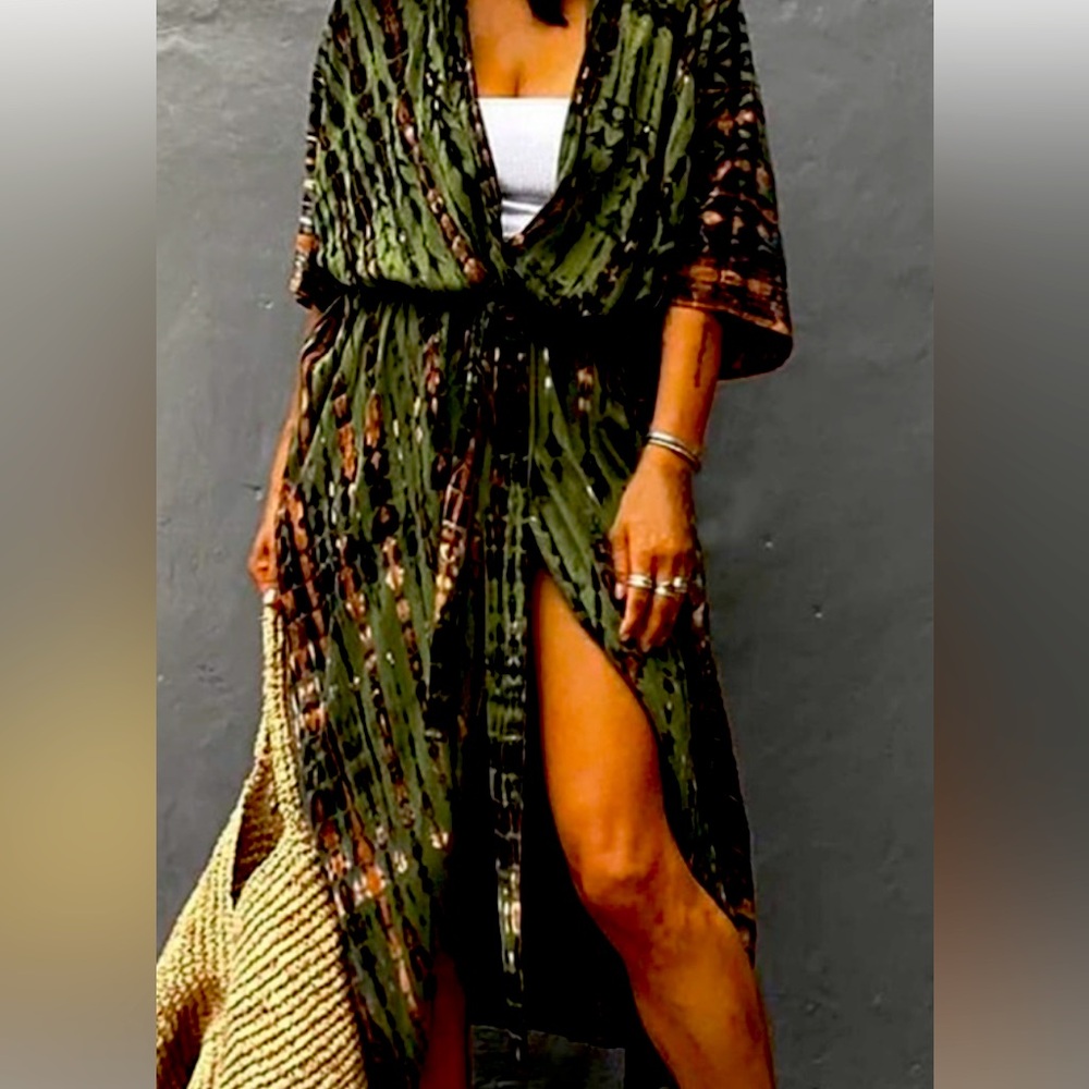 NWOT Bsubseach Stylish Tie Dye Open Front Long Kimono Swimsuit Cover up